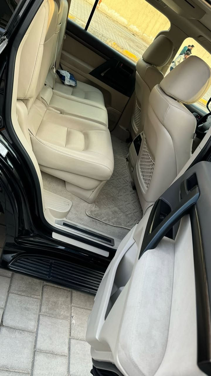 السلام عليكم لاندكروز 19 بريم اصلي دفدي 13 انج سقفي حساس خلفي امامي 2 كشن كهرباء مواصفات ابريم معروف كيجات ليزر لكزز ماشية 130 السيارة مكفولة من الفتح وتبديل 
ابوب ليزر 5بصمات سيارة بسمي مباشر السعر 530 شحن واير لس مري قلاب اشاير لكزز هذا رقمي *********** بغدادقرب بسمايه 6 مكينة كراند توريك
