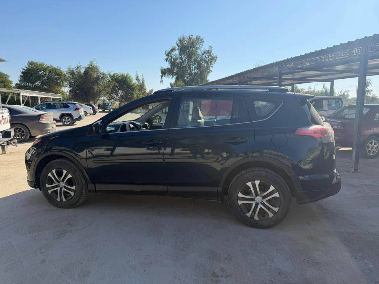 راف فور موديل ٢٠١٧
لون نيلي 
رقم سليمانية 
السعر المطلوب ١٦٢ ورقة وبيها مجال بسيط
*********** كركوك, العراق
