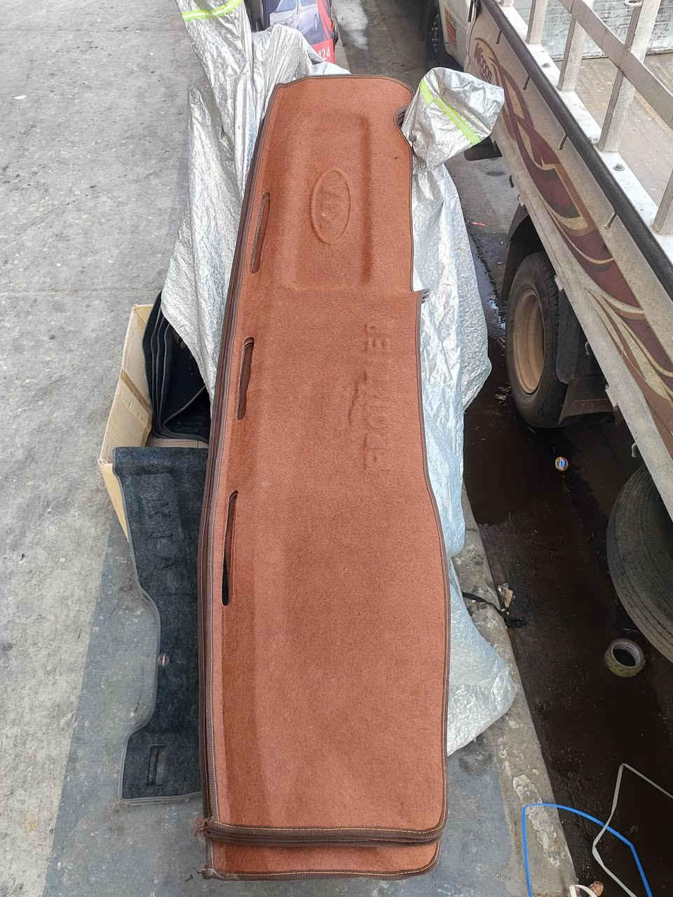 السلام عليكم 
وصول ادوات جديده وتخفيضات كبيره 
غراض جديده واسعار جمله الجمله 
ادوات السيارات الكوريه والصينيه
فوتون/جنبي/اج وان/اج تو/بيكب/الوان فوتو
شرطيه/دير
بستا/بريجو/بنكو قديم/بنكو٣/فونتيرا/ستاركس/هونداي
للتواصل الاتصال على الرقم/***********
