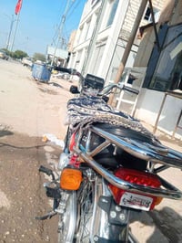 موديل 2025 • لون احمر • طوريج شارع 40