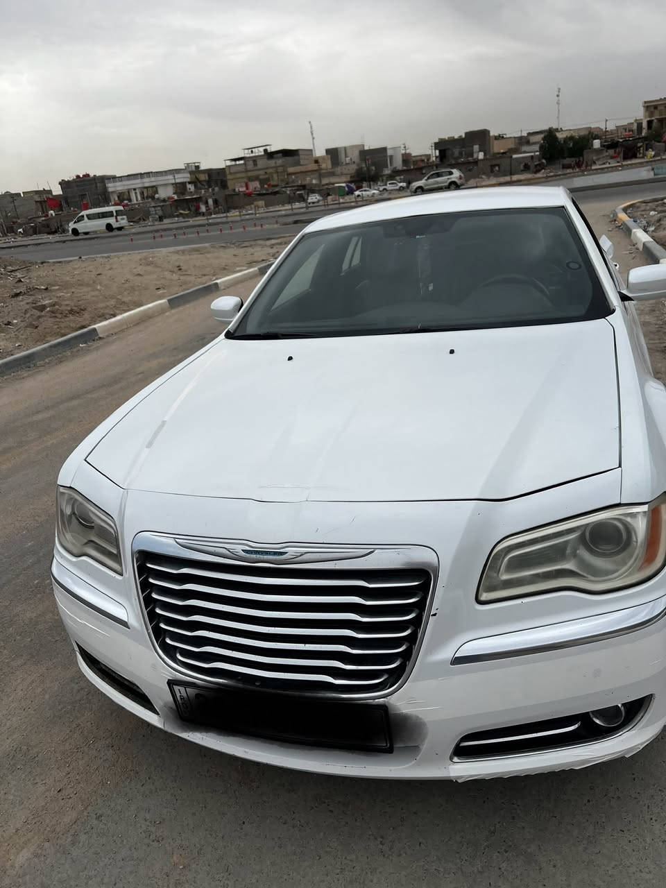 سلام عليكم اوبامه مديل 2014  فول مواصفات ماعده  لفتحه  سياره (ادوات )سياره بيها كصه  متومه رقم اربيل طبق الاصل تروح دك حاسبه . سياره جديده بمعنه لكلمه.  احلا من صور محرك وكير بالكارتون   تخم تاير تبريد ثلج حداديه جديده.   سياره موجوده ب البصره. ***********
