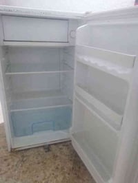 ثلاجه مكتبيه • نجف شارع حنون