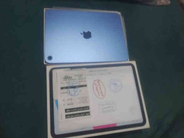 ايباد 11 للبيع اخو الجديد مستعمل قليل اي عيب مابي عندي ظرف وريد ابيعه السعر 380الف الرقم فقط واتساب شغال ***********
