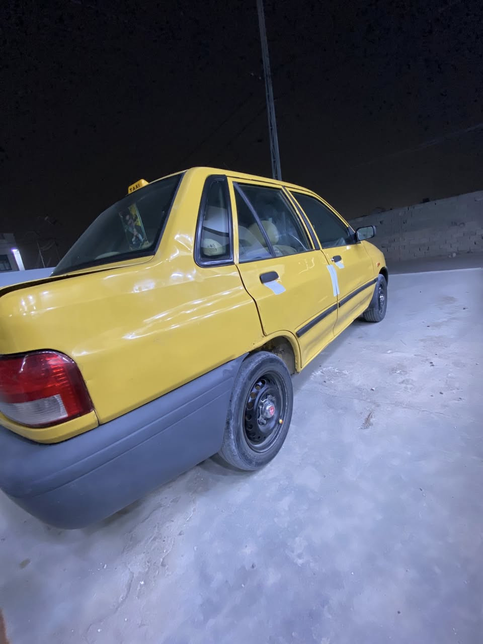 موديل 2012 رقم نكليزي سياره خير من الله تخم تاير سعره 31 وبيه مجال لعنوان بياع
***********
