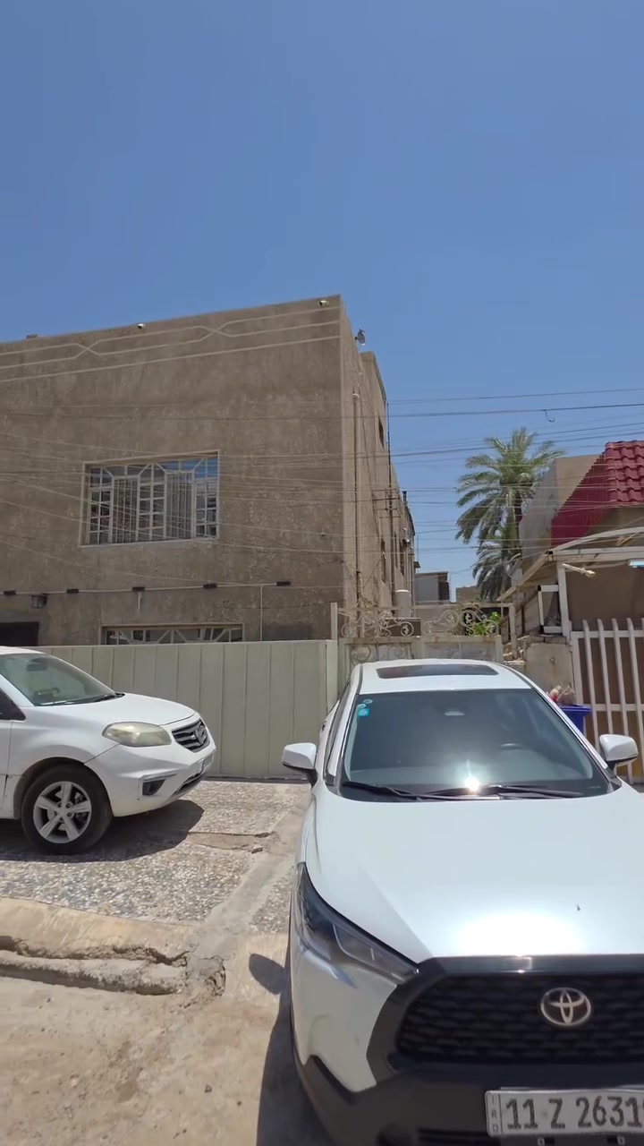 📣 فرصة استثمارية مميزة في قلب شارع فلسطين من شركة "مفاتيح الإنجاز العقارية"
​تعلن عرض عقار مميز (دار تفليش) للبيع بموقع استراتيجي وحيوي جداً في بغداد.
​📍 الموقع والمؤشرات الجغرافية:
• ​العنوان: شارع فلسطين، محلة 508.
• ​الموقع: القرب من ساحة بيروت (منطقة مخدومة وحيوية للغاية وتتمتع بحركة تجارية وسكنية ممتازة).
​📐 الأبعاد والمساحة:
• ​المساحة الإجمالية: 495 متر مربع.
• ​الواجهة: 15 متر.
• ​النزال: 33 متر. (الأبعاد مثالية وممتازة لإعادة البناء كدار سكني فخم أو مجمع شقق/مكاتب بحسب الضوابط).
• السعر 3.000.000 عراقي للمتر الواحد قابل للتفاوض
​📞 للتواصل والاستفسار:
​للمزيد من التفاصيل أو لترتيب موعد لمعاينة العقار، يرجى الاتصال بنا مباشرة على الرقم التالي:
📱 ***********
​مفاتيح الإنجاز العقارية.. طريقك الأضمن للاستثمار الناجح.

​📣 Prime Investment Opportunity in the Heart of Palestine Street by "Mafatih Al-Injaz Real Estate"
​Mafatih Al-Injaz for Contracting and Real Estate Development is pleased to announce a premium property for sale (house for demolition/redevelopment) in a highly strategic and vibrant location in Baghdad.
​📍 Location & Landmarks:
• ​Address: Palestine Street, Mahalla 508.
• ​Proximity: Located near Beirut Square (a highly serviced and bustling area with excellent commercial and residential activity).
​📐 Dimensions & Area:
• ​Total Area: 495 \text{ m}^2
• ​Frontage (Façade): 15 meters
• ​Depth: 33 meters (Perfect dimensions for redevelopment into a luxury residential villa or an apartment/office complex, subject to local regulations).
• ​Price: 3,000,000 IQD per square meter (Negotiable).
​📞 Contact & Inquiries:
​For more details or to schedule a viewing, please contact us directly at:
📱 ***********
​Mafatih Al-Injaz Real Estate... Your safest path to a successful investment.
