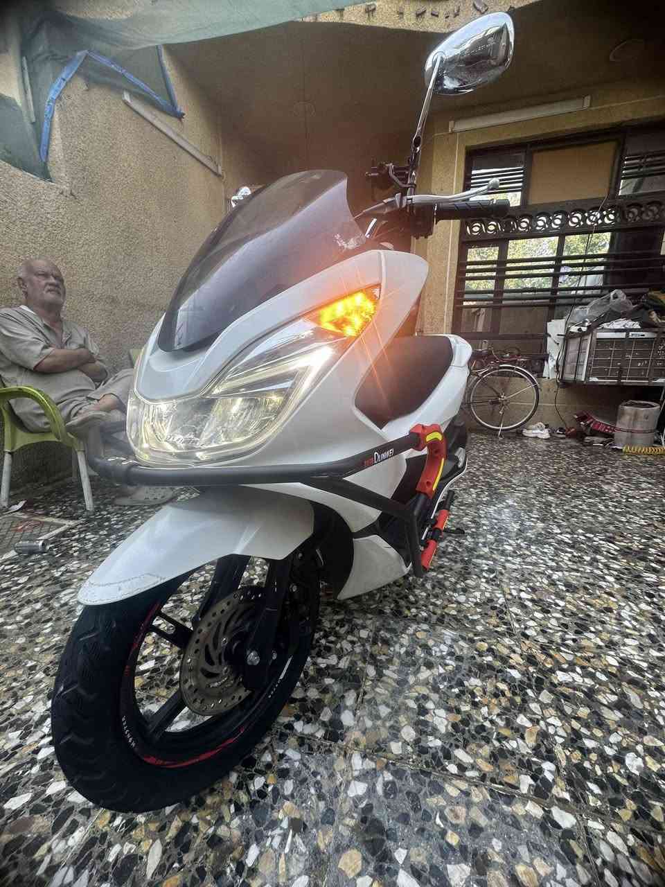 سلام عليكم شباب دراجه بي تي اس اجيل اثاني جديده كلش مكفوله من كلشي سعر ١٤ورقه عنواني لامين.     *********** بيهه مجال بصيط لشراي
