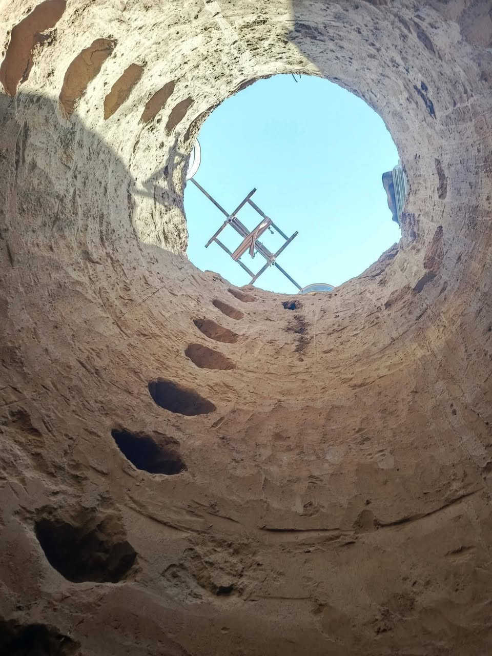 يوجد لدينا كادر  لحفر  الخزانات  الدائرية ...بناء + حفر +صب والسعر بالمتر و بأسعار 👈مناسبة جدا للحجز و الاستفسار الاتصال على ***********
