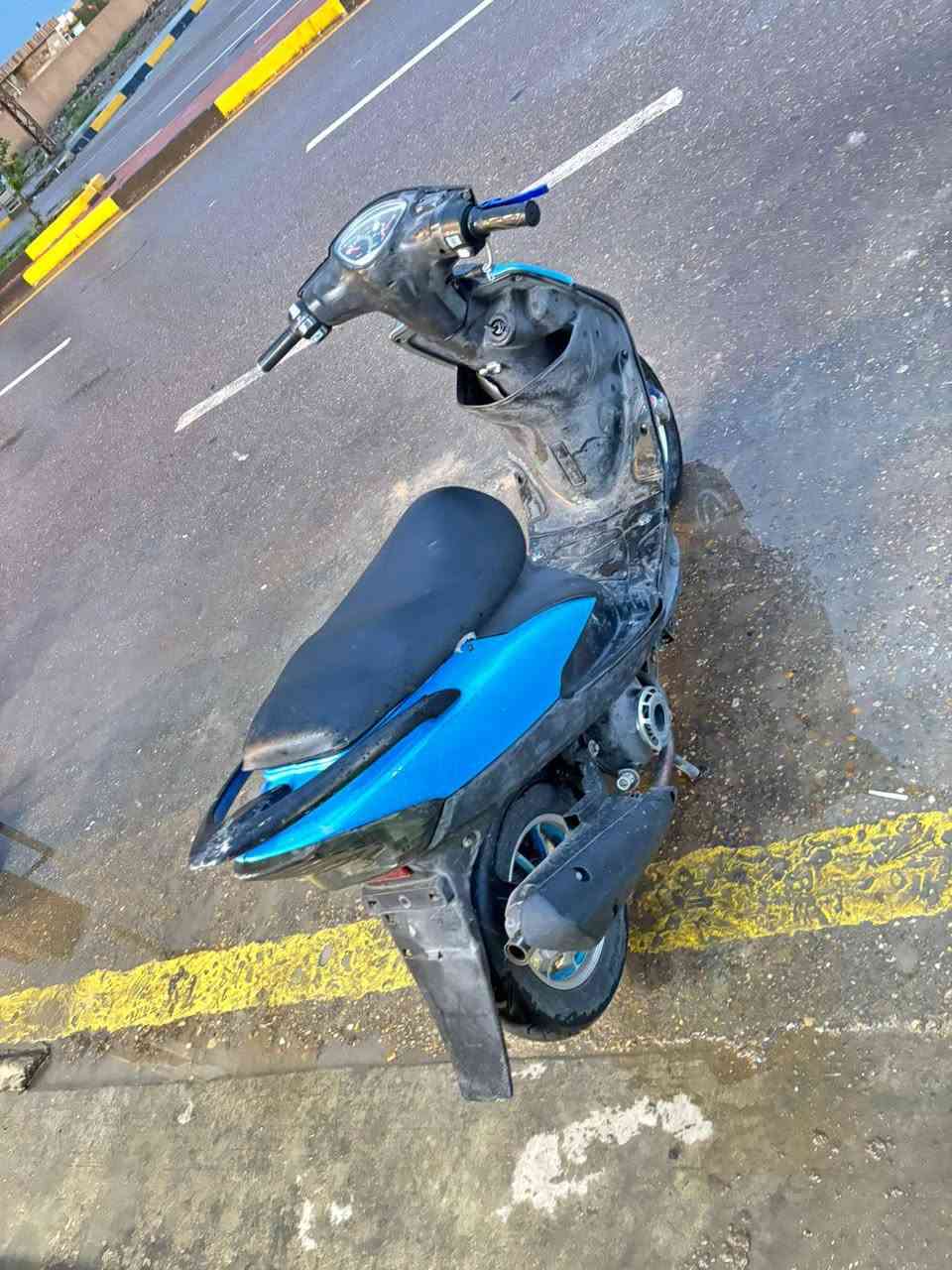 سلام عليكم شباب
دراجه ماكس للبيع دراجه نضافه فولل

سعر 475 ما متواجد عل فيسبوك 

هذه رقمي ***********
