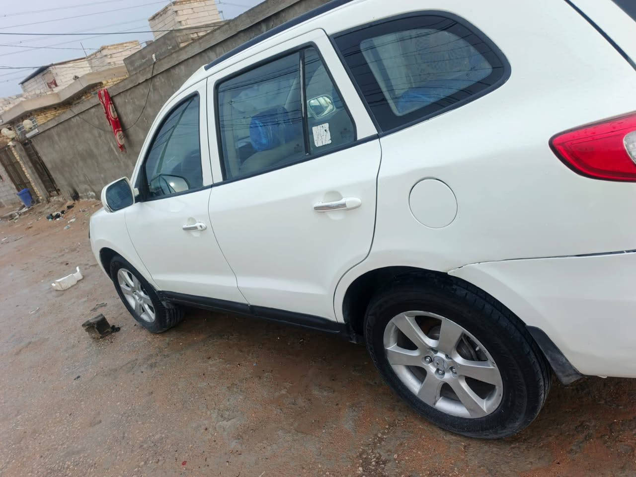 سلام عليكم  سنتافيه موديل 2008 خليجي  صبغ عام سبب الصبغ تغيير لون  رقم بغداد مشروع وطني
تخم تاير جديد حداديه جديد محرك كير جدد
 شاشه كامره 7راكب 6سلندر فور ويل
مكان نجف
سعر.   98 للستفسار ***********
