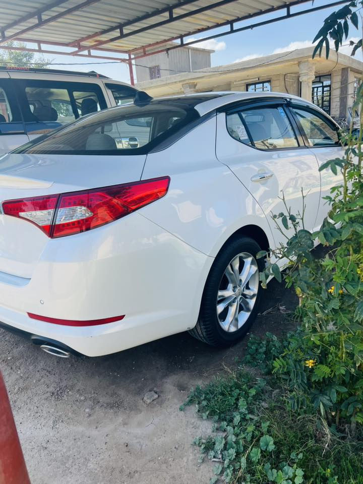 كيا اوبتما للبيع

موديل 2011 رقم بغداد 
محرك 2400دوش 
مفكوله من ضربه وصبغ 
فول مواصفات واحد   واحد 
سياره جديده بمعنا الكلمه 
للتصال ع الارقام 

‭0776 531 1330‬

‭0751 381 6346‬
