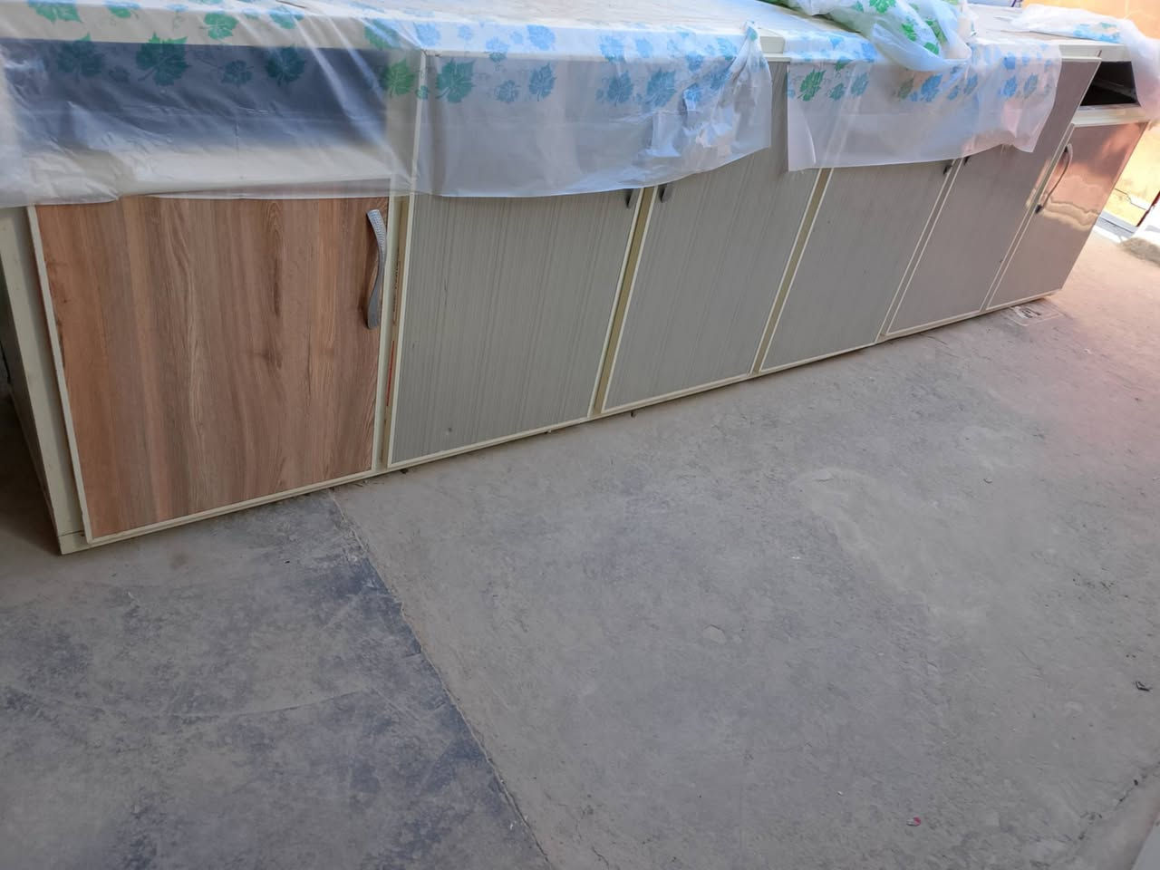 السلام عليكم ثلث قطع كاونتر وملحق وسنك المنيوم ثلاث أمتار رايدته ب 350 العنوان الفلوجه مستعجلين كلش وشراي يتفضل خاص


**إذا كنت صاحب هذا الإعلان وتريد حذفه لأي سبب، رجاءا أرسل رسالة إلى الدعم الفني**