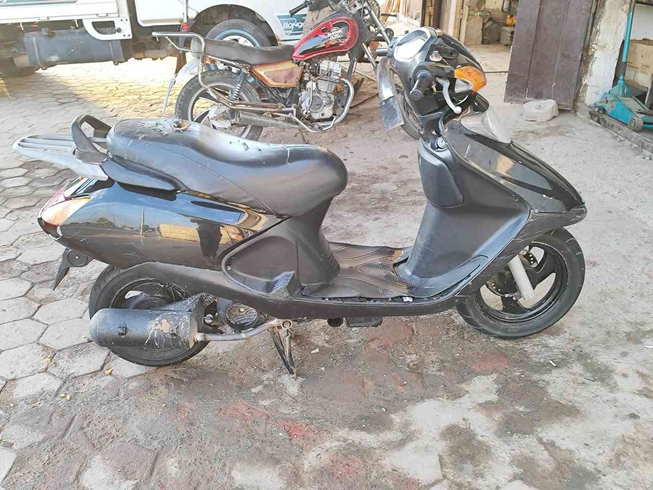 السلام عليكم دراجه سبيسي ماليزي للبيع السعر 275 وبيها مجال قليل الخاص مفتوح ***********
