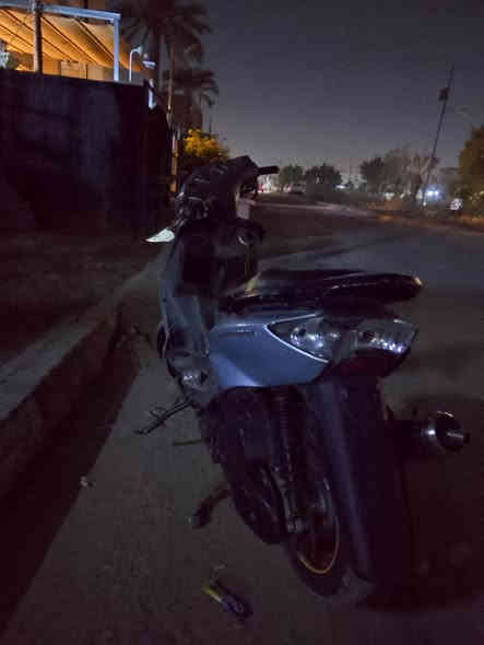 السلام عليكم
نثيه 110 ياباني ستاند حساس كلشي بيها شغال وبلادي 
مكينه رياضي 
روله تتمارك 600 ذراع طويل
بلوكه 10 ملم 
بوشه 58
كور بلادي 
بيها صالنصه ستيل اصليه دبل بوشه 
وكلج امامي رياضي
سلف رياضي يدير حتى سبعينات 
منضومة بانزين ومنضومة ناريه كلها جديده مال تفصيخ شادها 
نواقصها 
الكلج الخلفي تعبان ينرادلها كلج قوي حتى يلحك يلزم المكينه لان من تكبس تعيط ويلحك الكلچ يفتح 
والكور بي صوت جواكيچ تجي وتسمعه 
بس الدراجه تمشي وتكبس وكلشي ماعليها
ونقصها ترايش وجامات البك لايت موجوده والاشاير الاماميات موجودات 
انطيكياهن تشدهن انت 
دراجه صارف عليهن وهاي ثاني تبديلة دهن للمكينه دراجه تاخذها تسوي النقوصات وتنساها 
مكاني بغداد البنوك 
مراوس فقط شباب
 فقط اراوس 
*********** واتساب
 اتصال ترمش عليه ادك عليك
