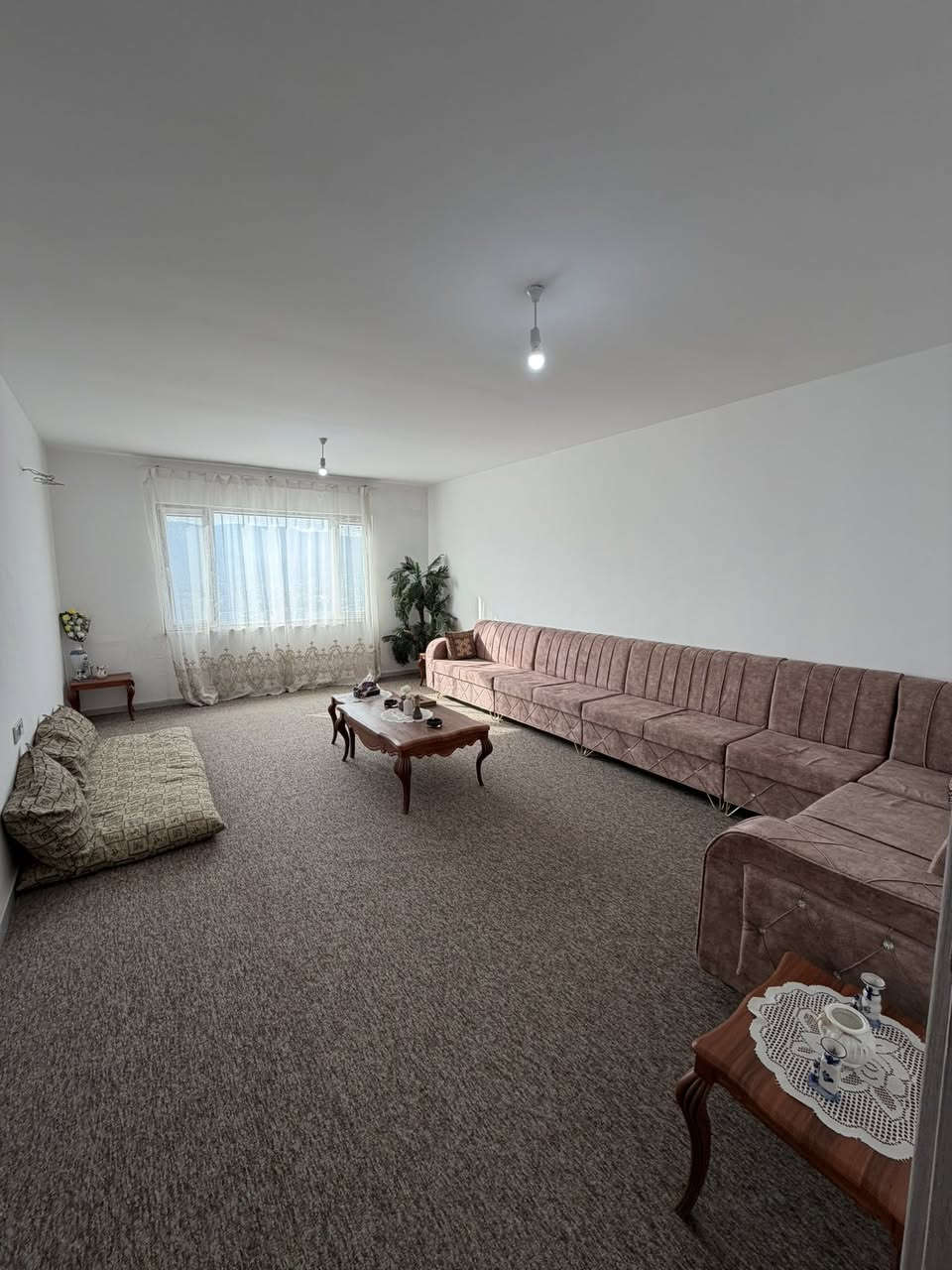 موقع- هيتيتي
طابق -9
واجهه -جنوب غرب( مفتوح)
عدد غورفه-3+1
واحد غورفه سويدي
2 بلكون
مساحه 141 متر
سعر 5.10$ومجال ويا اثاث

المزيد من معلوماتً تواصل عل هاي الرقم:☎️
***********
