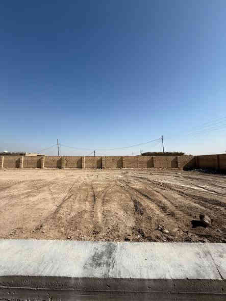 السلام عليكم أحبتي الكرام 
قطع اراضي للبيع 
بمساحة 200 متر 
كهرباء ماء مجاري شارع 9 متر 
العنوان ابي الخصيب باب طويل.
.طابو زراعي بسم عراقي سند ٢٥.مكاتبه وكاله محكمه نسخه من طابو
..
سعر ا لقطعه 20 مليون  وببها مجال
للاستفسار  انتصل على الرقم *********** بي واتساب
