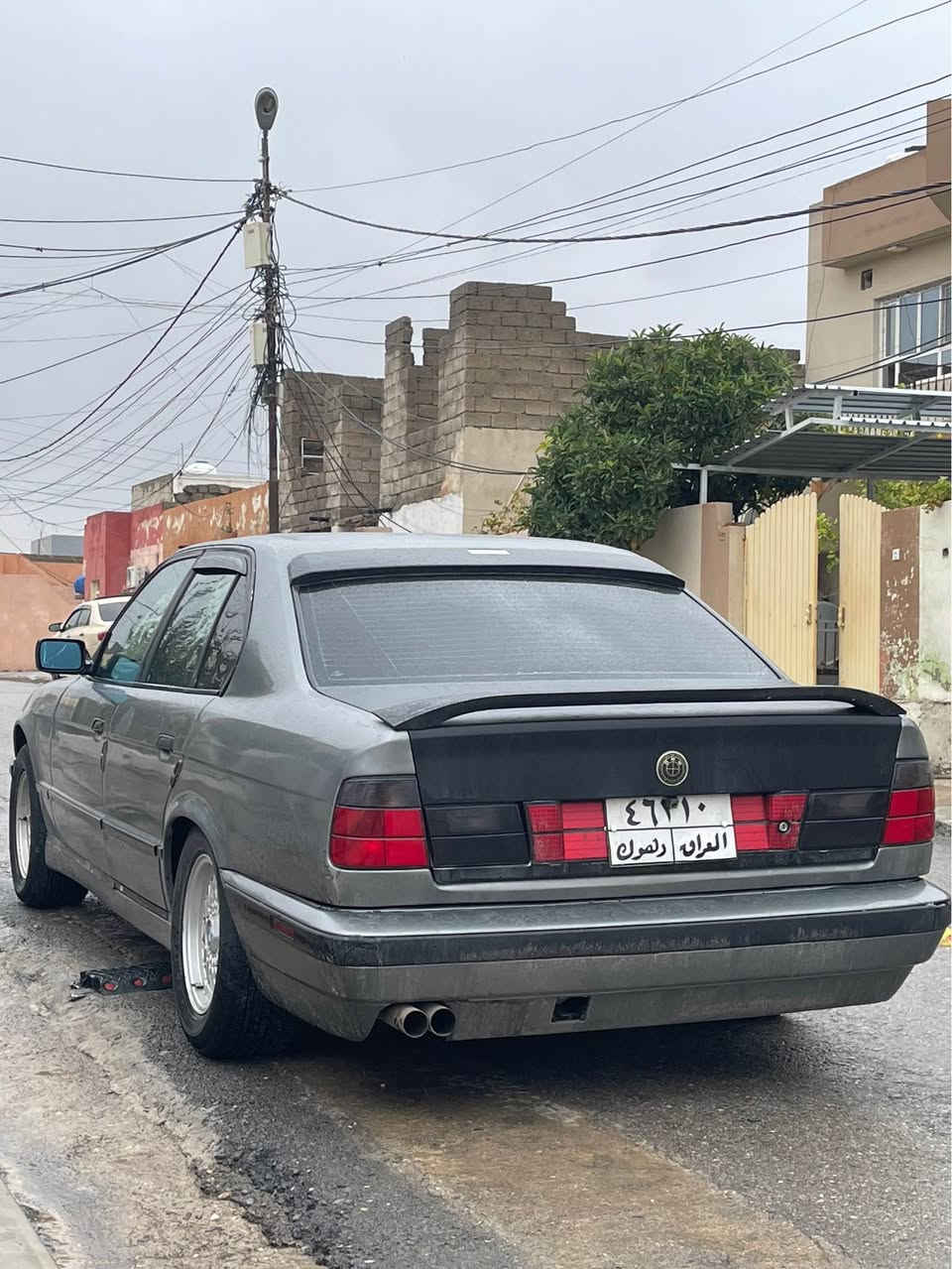 Bmw  530  V8 بلادي 
موديل 1995
حجم 530 بيلاد
كير توماتيك
سلايت 
جامات كرهربائي اوتو
دبل تكوه
دبل ارباك
دبل جكمجه 
كشنات جلد 
غرفه صاج 
تدفئه +تبريد 
ملاحضه التبريد بي ليك غاز يخلص
السعر ٥٥ بي مجال مراوس هم
***********
كورك +واتس اب
عليهه غرامات مليون ١٧٥ الف ينزل من السعر دهوك, العراق
