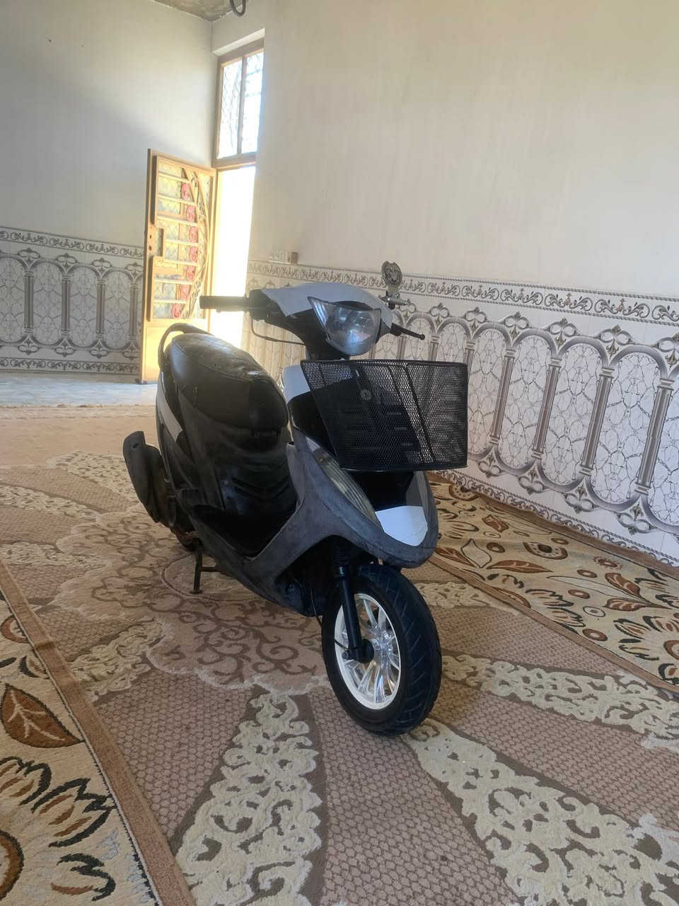 السلام عليك دراجه لبيع كفاله بس ولفات كلشي شغال حساسا الرقم ***********السعر ٧٥٠ بيهه مجال
