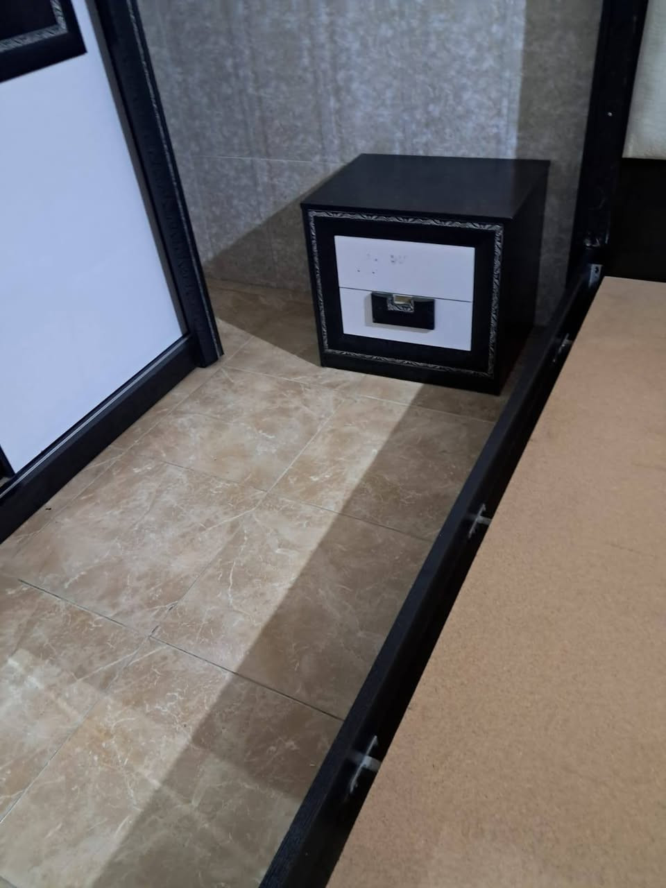 اربيل حي زيان طريق كركوك مدخل اربيل خلف القصر الابيض كاونتر 150 3 قطع سنك مرمر مترين الغرفه 150 وبيهن مجال مع نقل اربيل


**إذا كنت صاحب هذا الإعلان وتريد حذفه لأي سبب، رجاءا أرسل رسالة إلى الدعم الفني**