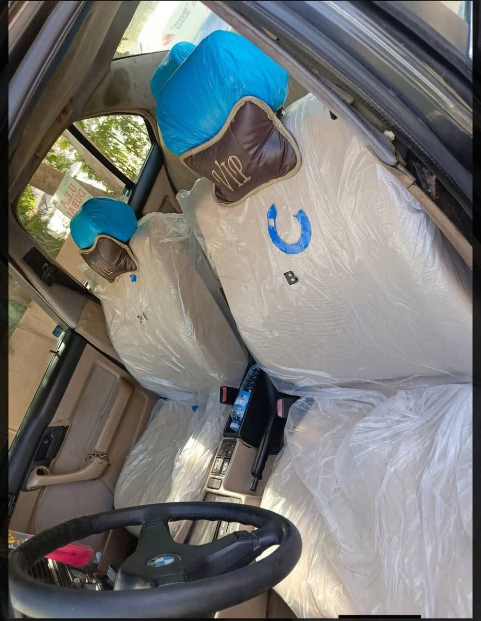 السلام عليكم للبيع 🇩🇪BMWموديل 1989 محرك كير اكسن شرط
جامات كهرب سلايت حجم 520 مكينه وكير 525اوتوماتيك
شرط التحويل أو وكاله للاستفسار مبايل *********** 🤙
والف مبروك مقدما السعر 💣35وبيها مجال بسيط
