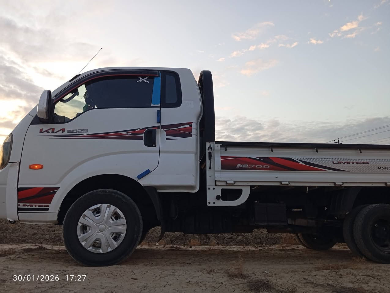 السلام عليكم للبيع كيه م18مكفوله كفاله عامه كير محرك اكسن كرهبايات تبريد تدفئه ادوات رقم شمالي تستلم كاز جميع المحافضات السعر 67 وبيه مجال للتواصل *********** فقط اتصال
