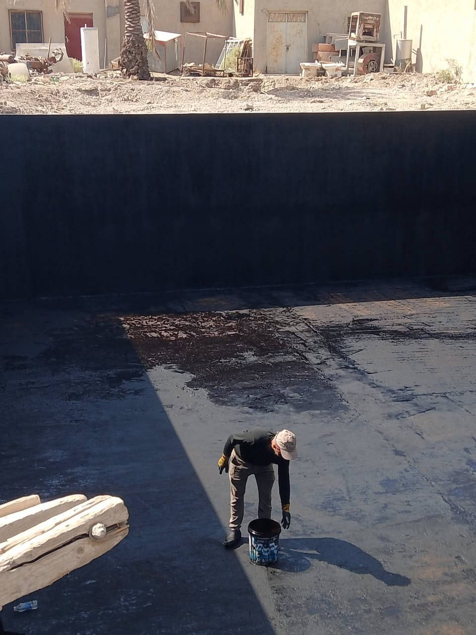 بسم الله والصلاة والسلام على رسول الله
#عملي في ناحية [زويه) قاط الأول تزفيت اساس 
#تفاصيل العمل قاط الأول تزفيت اساس والقاط الثاني القير والقاط الثالث (مادة الايزوكام)
#مستعدين لتقيير الاسطح والمباني الحكومية 
#وتزفيت القطع الأراضي والرباطات من الرطوبه والارضه 
#وعمل ماستك السطوح 
#وعمل مادة الايزوكام 
#وعمل الماده البيضاء بكافه انواعها 

#رقم الهاتف   ***********   أبو آدم المحمدي
