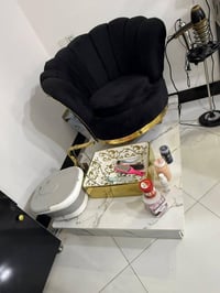 كنب • غير مستعمل • نحف