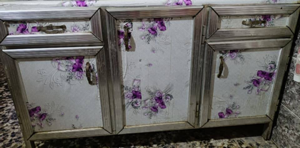 كنتور 3 ابواب ب 170 وبي مجال
ميز مرايه ب 70 وبي مجال 
كاونتر ب 60 وبي مجال 
جربايه 50 قفل


**إذا كنت صاحب هذا الإعلان وتريد حذفه لأي سبب، رجاءا أرسل رسالة إلى الدعم الفني**