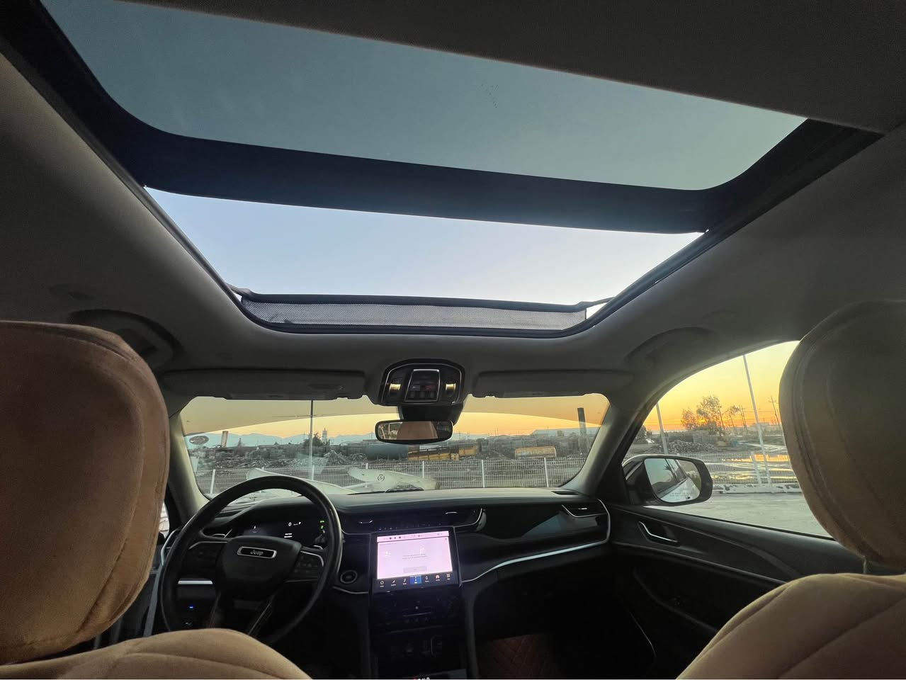 جێب گراند چیرۆکی 2022  لۆک زۆر جوانە

عەپات مواسەفات  دەبڵ ئەکسل و پانۆراما

 تەنها یەک پارچەی کلێری ئەمریکا 

سێ مۆدە ١- بەنزین ٢ کارەبا ٣- هایبرێت
بی تعدیل بێ چاڵ و چۆڵ 

سەنەوی بە ناوی خۆمە هی ماڵە

ژمارە مۆ بایل/*********** 
***********

نرخ /310 مەجال رانية, السليمانية
