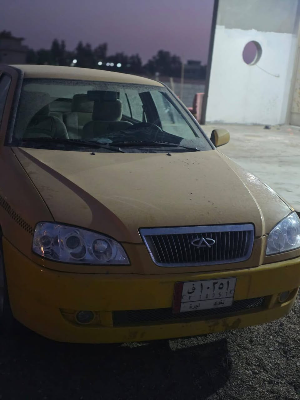 شيري كوين جديده علا وضع الشركه مامفتوح بيهه برقي ماشيه ٦٥ الف كير محرك شرط مكفول صدر جديد تخم تاير جديد التبريد بس شحن قاز جان بي واشر كايم رقم بغداد تحويل مباشر مكان السياره بغداد بسمايه رقم الهاتف ***********السعر٤٠ وبيهه مجال هيئه مصفره
