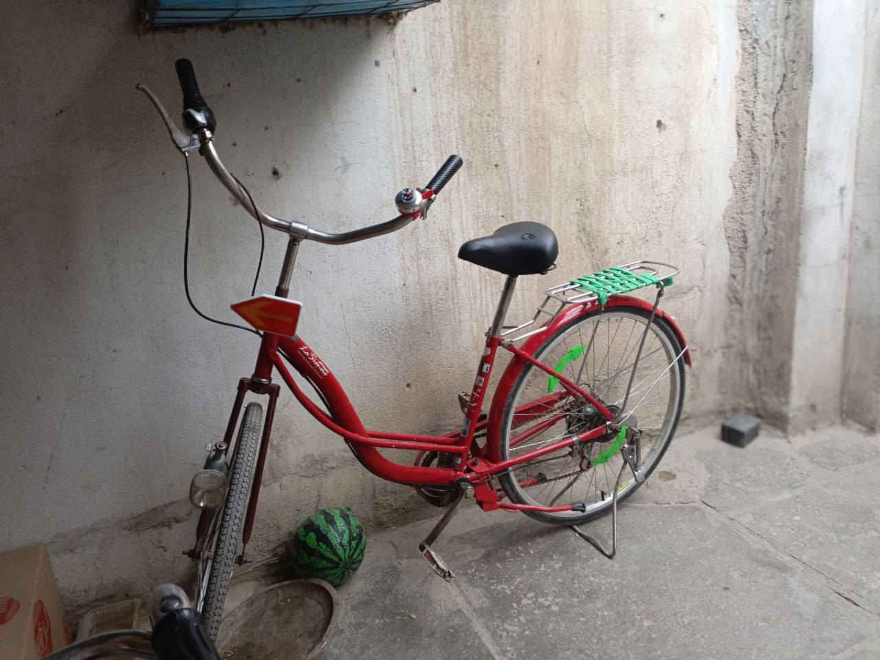 بايسكل نضيف للبيع حجم 26 تايرات جديد و جوابه جديد و كشن جديد كلشي مابي اي نقص مابي فقط جاملغ امامي شراي حط سعرك و تدلل مكاني بغداد الامين الثانيه


**إذا كنت صاحب هذا الإعلان وتريد حذفه لأي سبب، رجاءا أرسل رسالة إلى الدعم الفني**