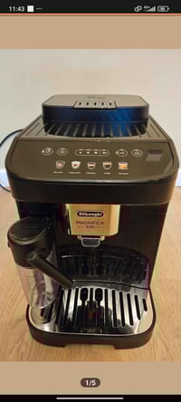 دیلۆنگی ماگنفیا • ماكينة قهوة • نظيف