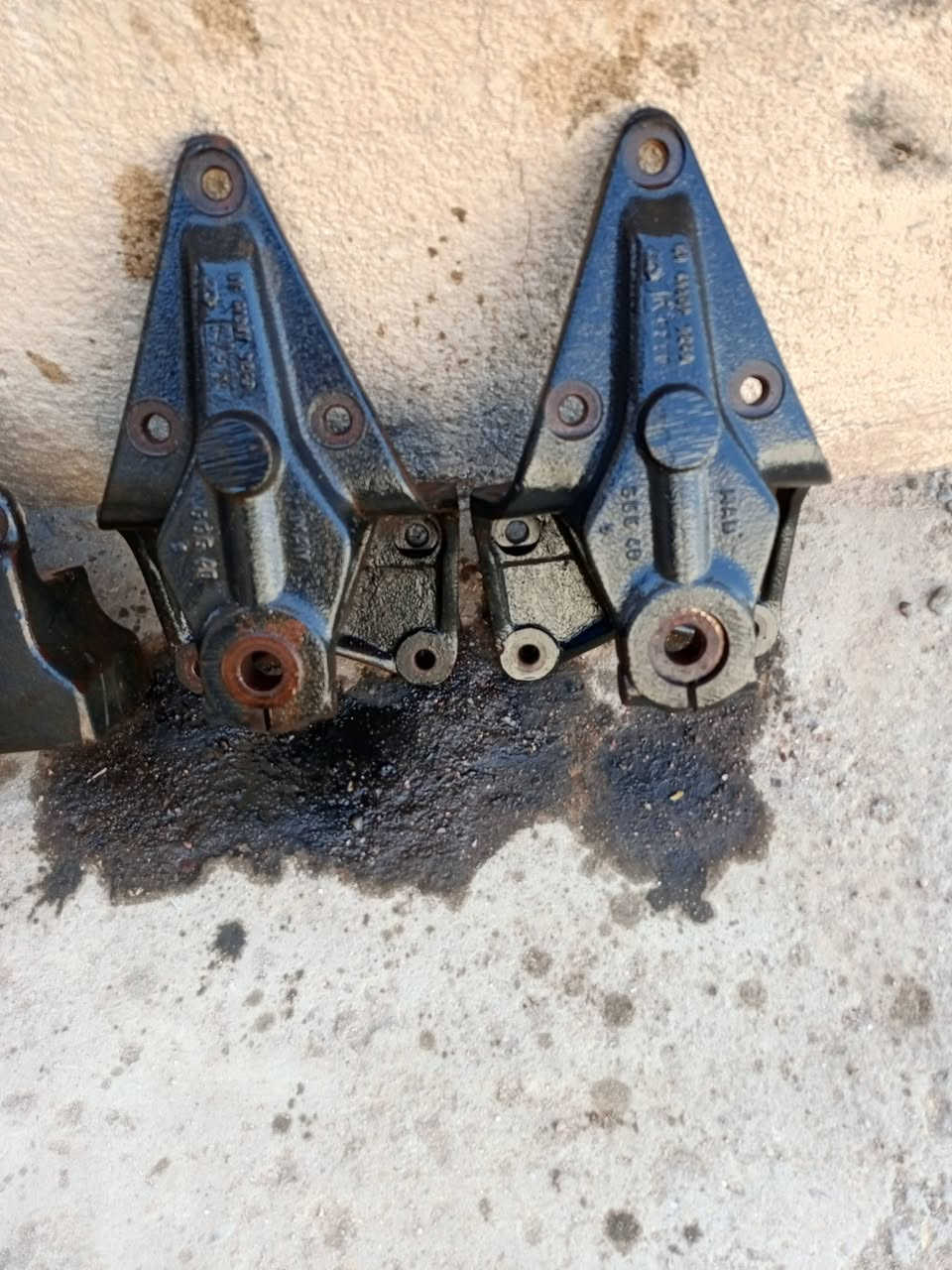 السلام عليكم كراجي للبيع مال مان مهات البرغي ***********
