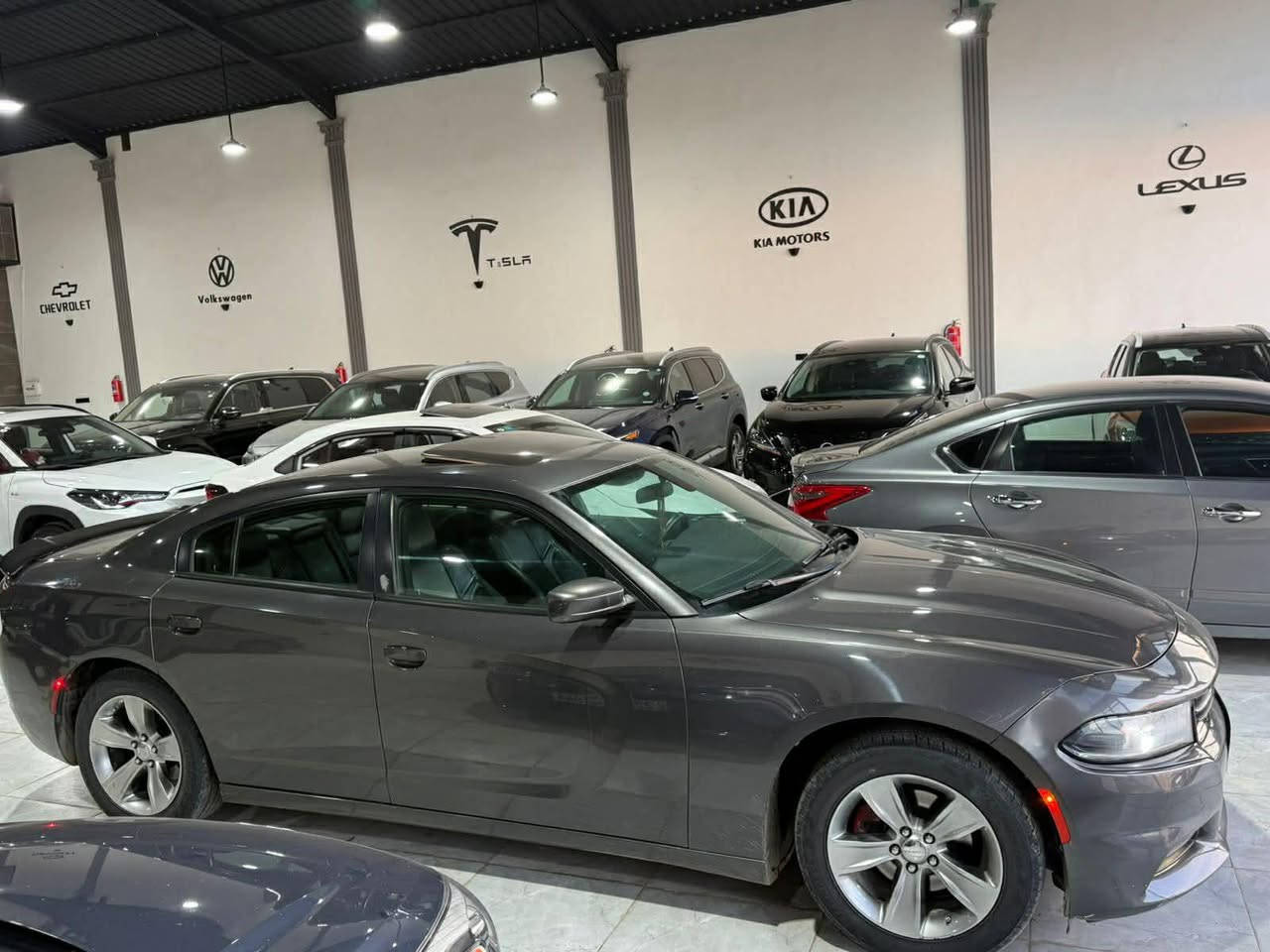 السلام عليكم
جارجر 2019 كلين فئة st

بيها باب مفتوح بيها شبر كارت 

سياره ماشيه. 85

سياره فول موصفات بصمه سلايت

. كشنات جلد 

كشنات خزن 

فتحة سقف 

لون نفطي مميز 

صدر تايرات قبل سبوع بدلته جديد 

سنويه رقم هزه فحص جديد كله

مكان السيارة اربيل 

السعر 225 وبيها مجال 

للاستفسار التواصل على 
***********
***********
