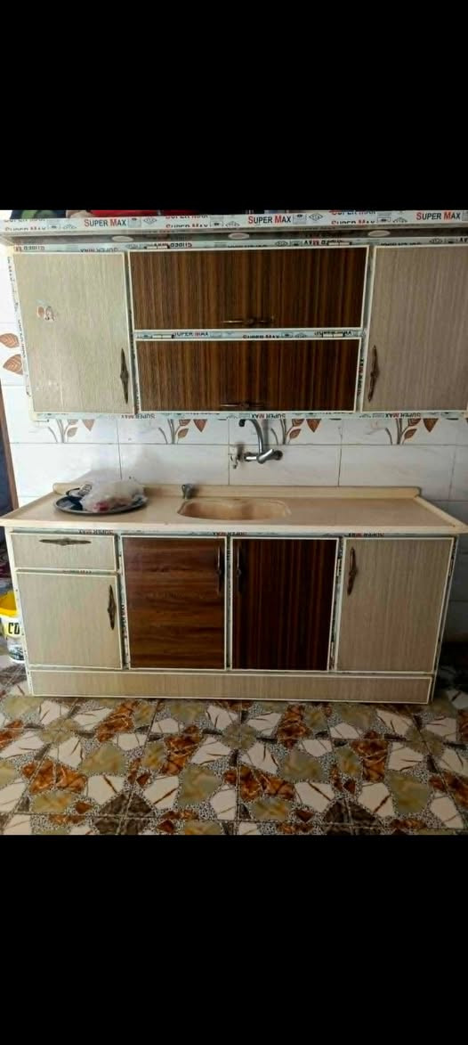 ڪاونتر نضيف جدآ  قليل للبيع سعࢪ 300وبي مجال لشࢪايي


**إذا كنت صاحب هذا الإعلان وتريد حذفه لأي سبب، رجاءا أرسل رسالة إلى الدعم الفني**