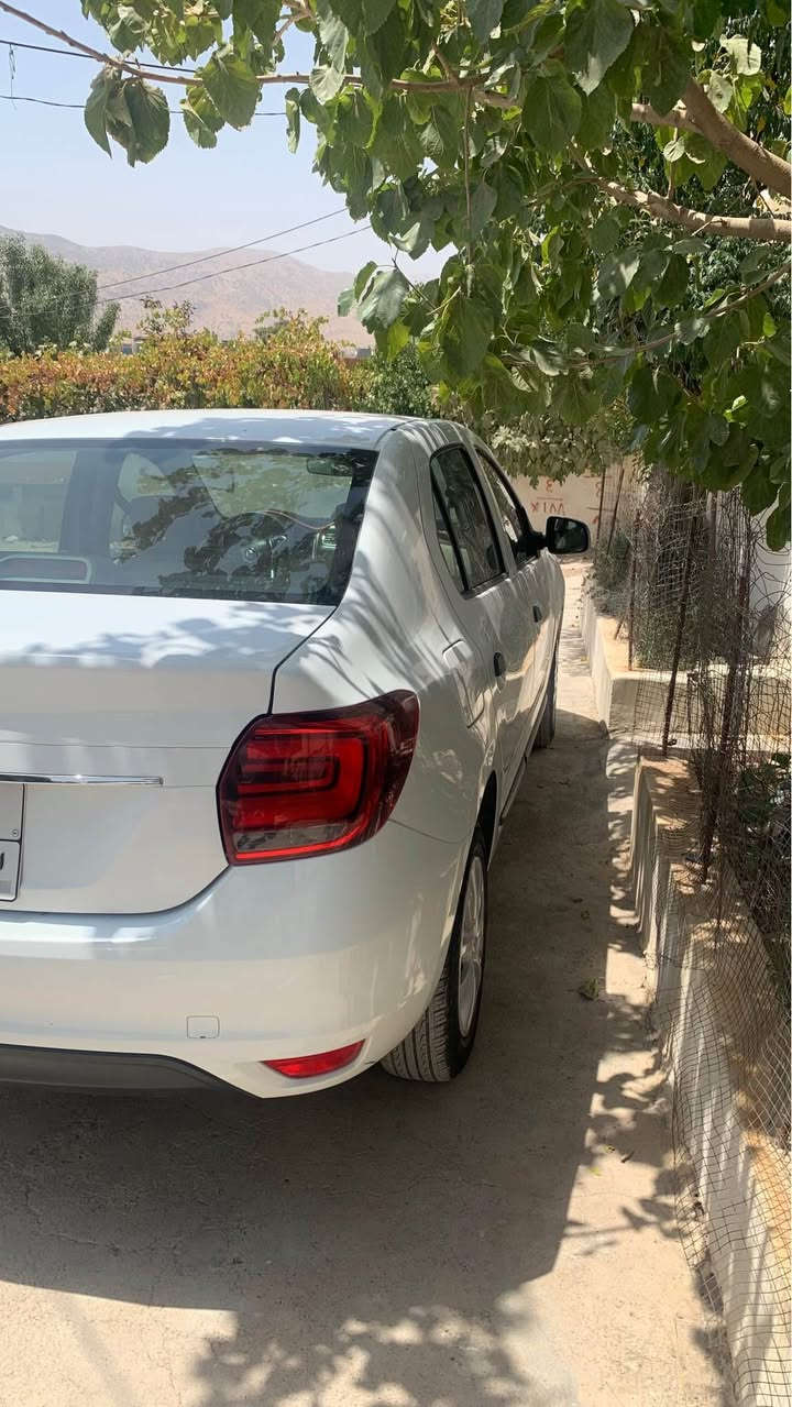 رینۆی سیمبول ٢٠٢٠
بێ بۆیاخ بێ سارد
٦٠٠٠٠رۆیشتووە
کەمیک نەرمە تەرزەی هەیە
بۆپەیوەندی ***********
سەنەوی تا ٢٠٣١نوێیە
