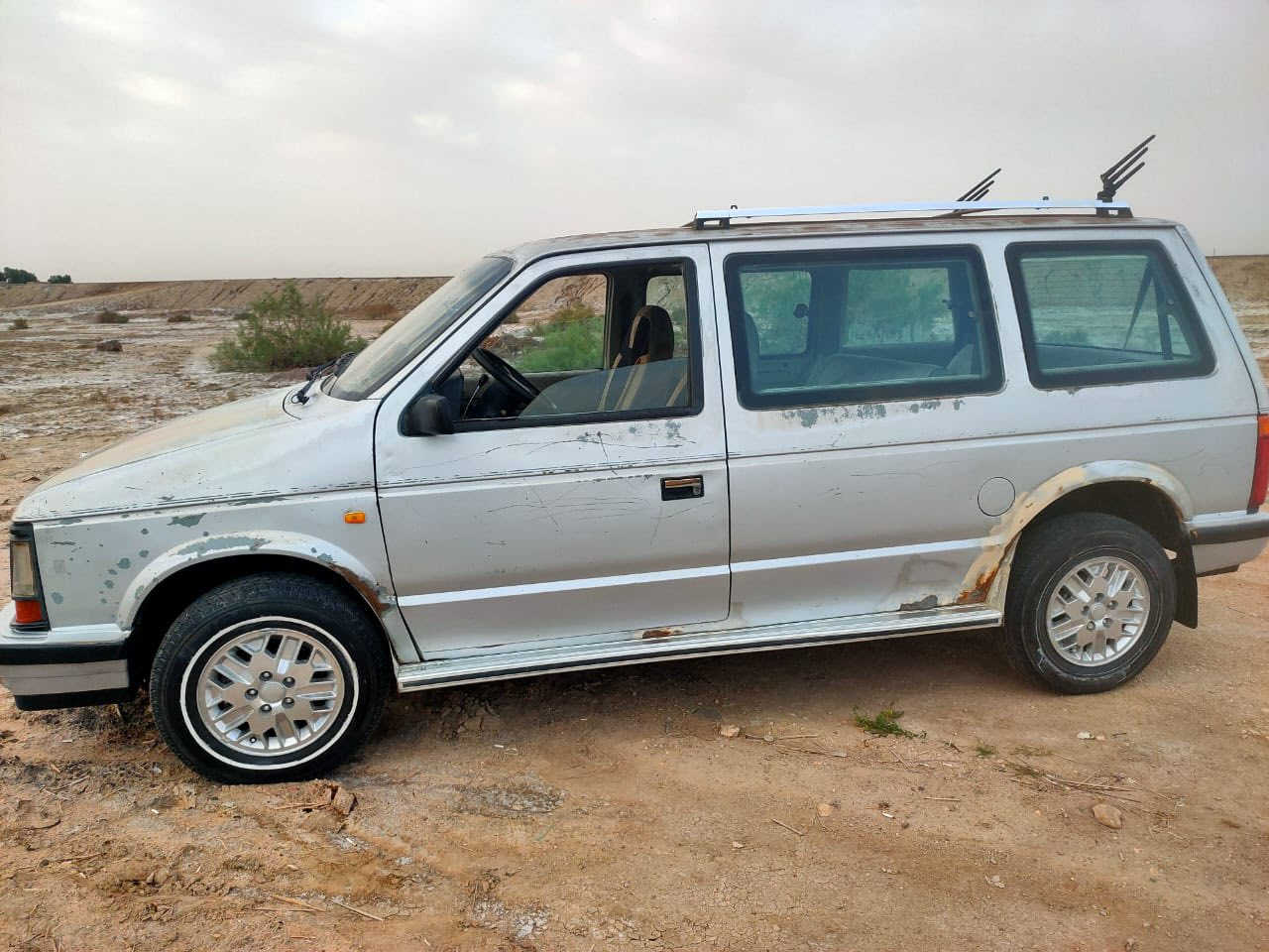 دوج كلايزر بلاد علا وضع الشركه   ٧راكب للبيع رقم نكليزي بسمي تحويل ثاني يوم سعر ٤٥وبيه مجال ناصريه مركز ***********
