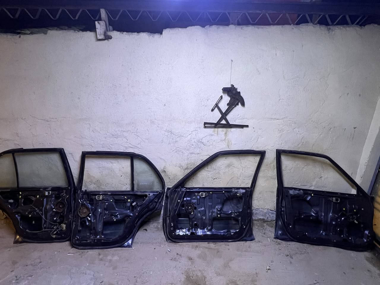 سلام  عليكم بيبان ارنب لون فيلي البيبان فارقات السعر 200وبيهن مجال الرقم ***********الموقع البصره الهارثه
