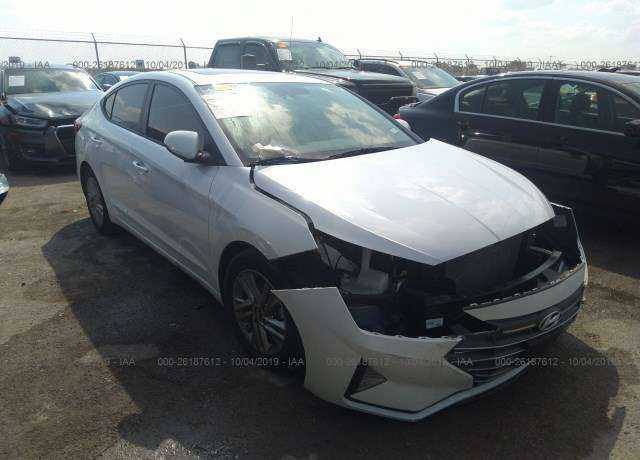 السلام عليكم النترا موديل 19 وأرد أمريكي السعر 145.  بصمه فتحه تدفه بلكشنات 
*********** 

بدون ايرباك
