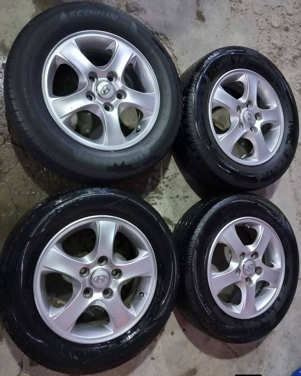 ويل كب النترا حجم 15
مع تخم تاير 
السعر ٢٢٥
انطيك بسعر ويل والمايعجبو السعر كل الهلا بي


**إذا كنت صاحب هذا الإعلان وتريد حذفه لأي سبب، رجاءا أرسل رسالة إلى الدعم الفني**