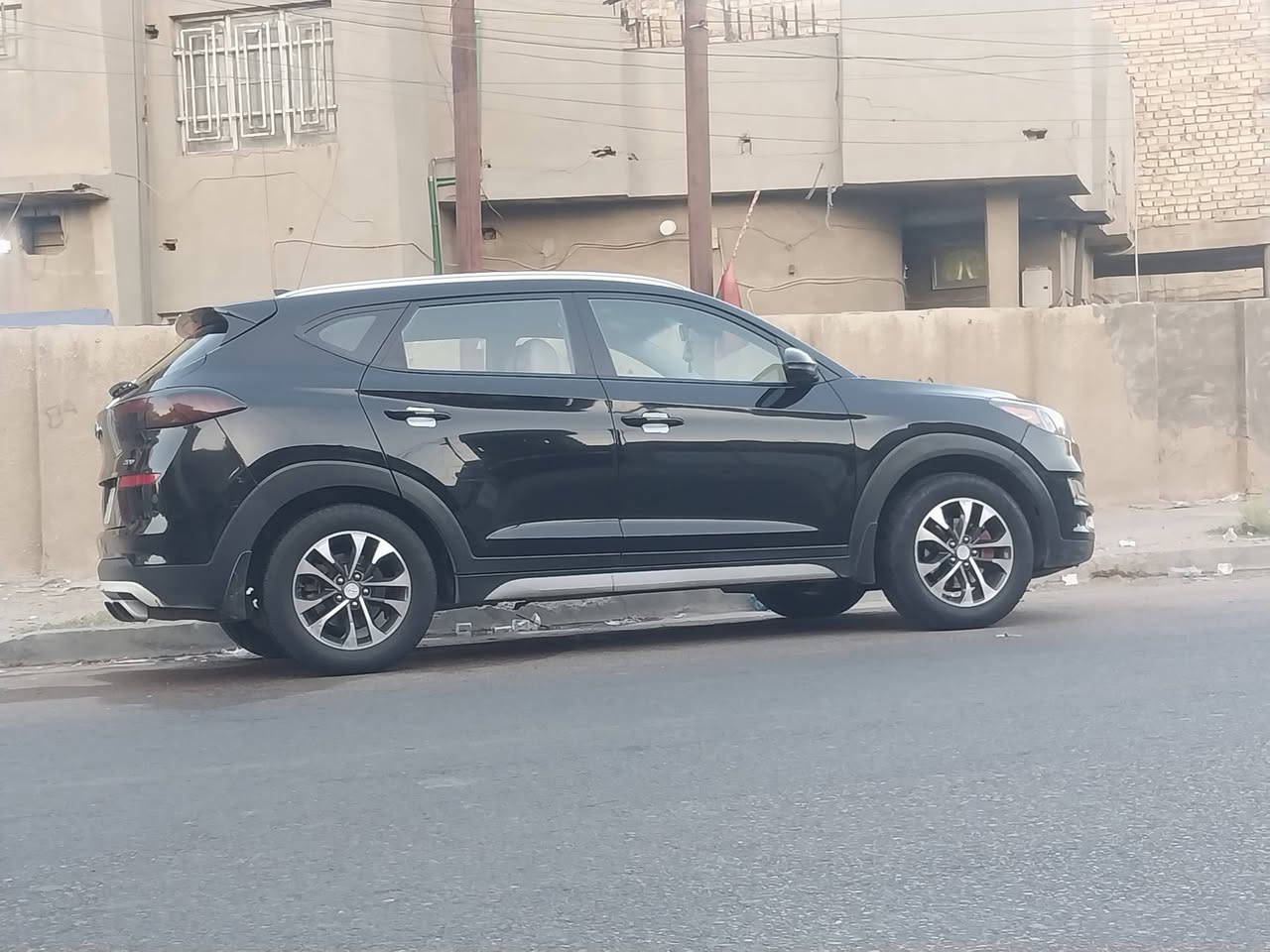 سلام عليكم من رخصت الكروب توسان موديل ١٩ أمريكي حادثه قبق جنطه سياره جهازه سعر ١٤٥ رقم الهاتف ***********
