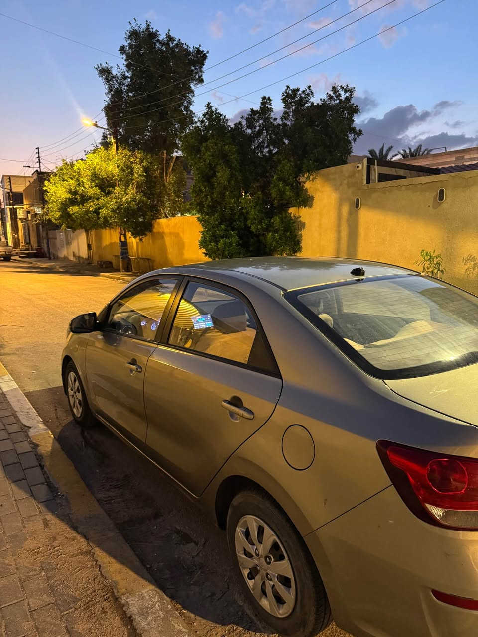 كيا بيكاس خليجي 2020 ماشيه 51 الف رقم اربيل منتهيه سنويه سنه 2025 وكاله بدون اي حادث مكفوله تبريد فول مكينه 1400 كله بانزين محسن احطله شادله شاشه بالسياره دواخله نضيفه السياره ما متعوبه السعر 100 وان شاء الله بيه مجال قليل موجود واتساب واتصال ..........
***********
***********
مكاني التحسينيه البصرة, العراق
