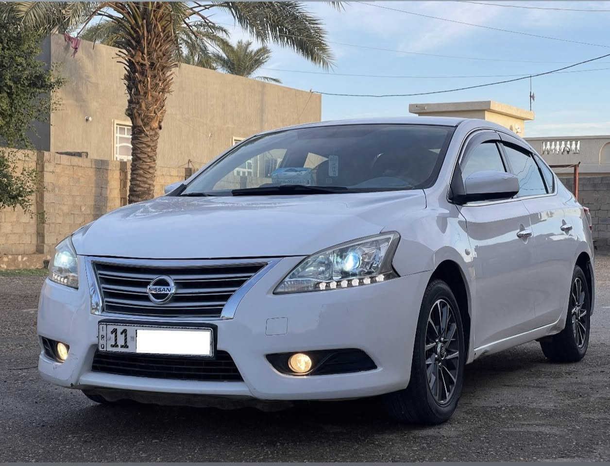 سنترا ٢٠١٣ ياباني اصل وارد خليجي بيها ٣ قطع رقم بغداد هزه وسنويه جديده باسمي للبيع أو المراوس  بسعر مناسب

***********
