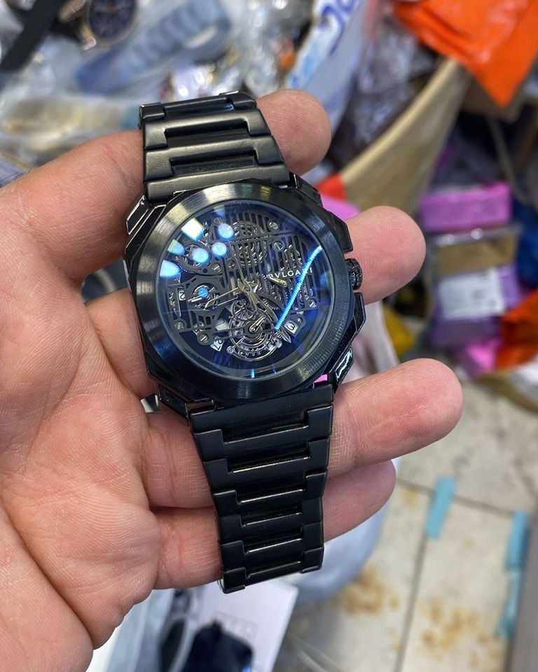 كوالتي عالي 
وزن ثقيل 
سناتر شغالة 
السعر 20
توصيل 5 
📲***********
