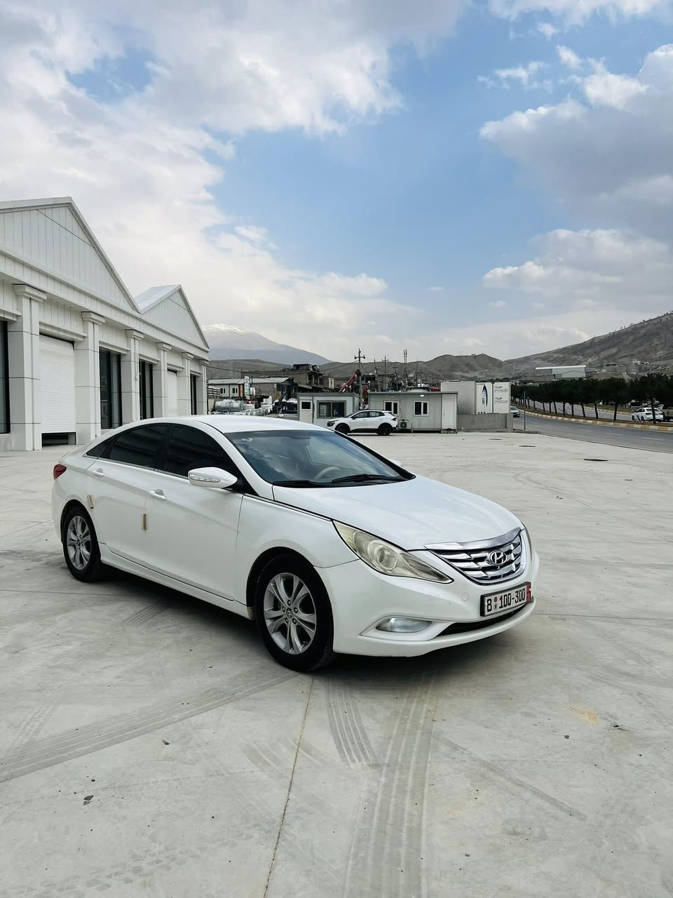 سوناتا موديل 2013 خلجي ناوزةرد فول فول تةنها سيلاتنية مةكينة دوش مةرغو  بي بوياغ تةنها شوين موسةكاني بوياغة سفر 🧳 قةپوقؤيش بةشةرت  كيرو مةكينة  توندو تولي هةمووي بةشةرت سعري ٥٦$ معامةلة ***********
