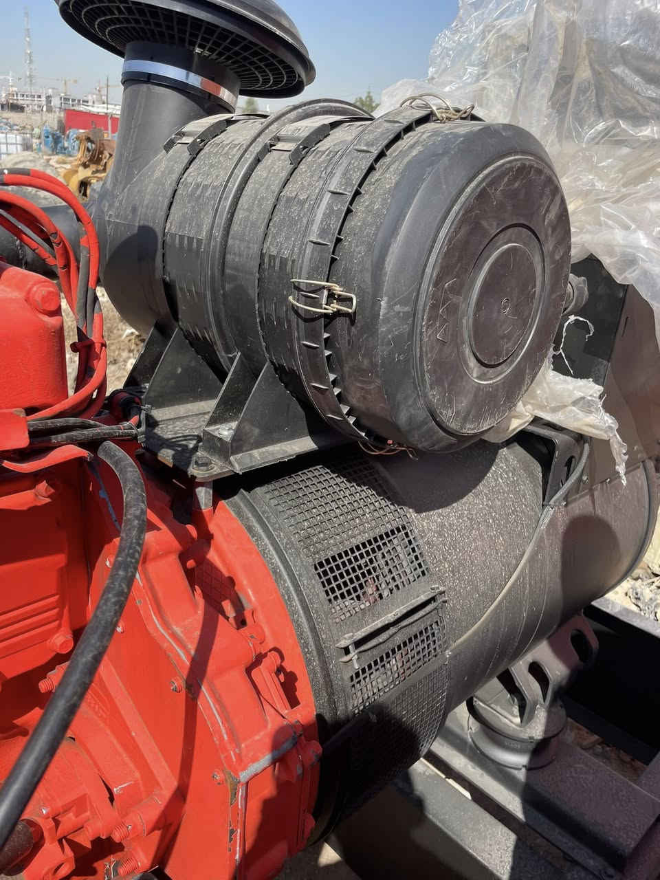 للبيع مولد سكانياكهربائي قطعه جديده حيل راس توليد ستانفورداصلي 300 كيفي مكاني بغداد الجرف***********
