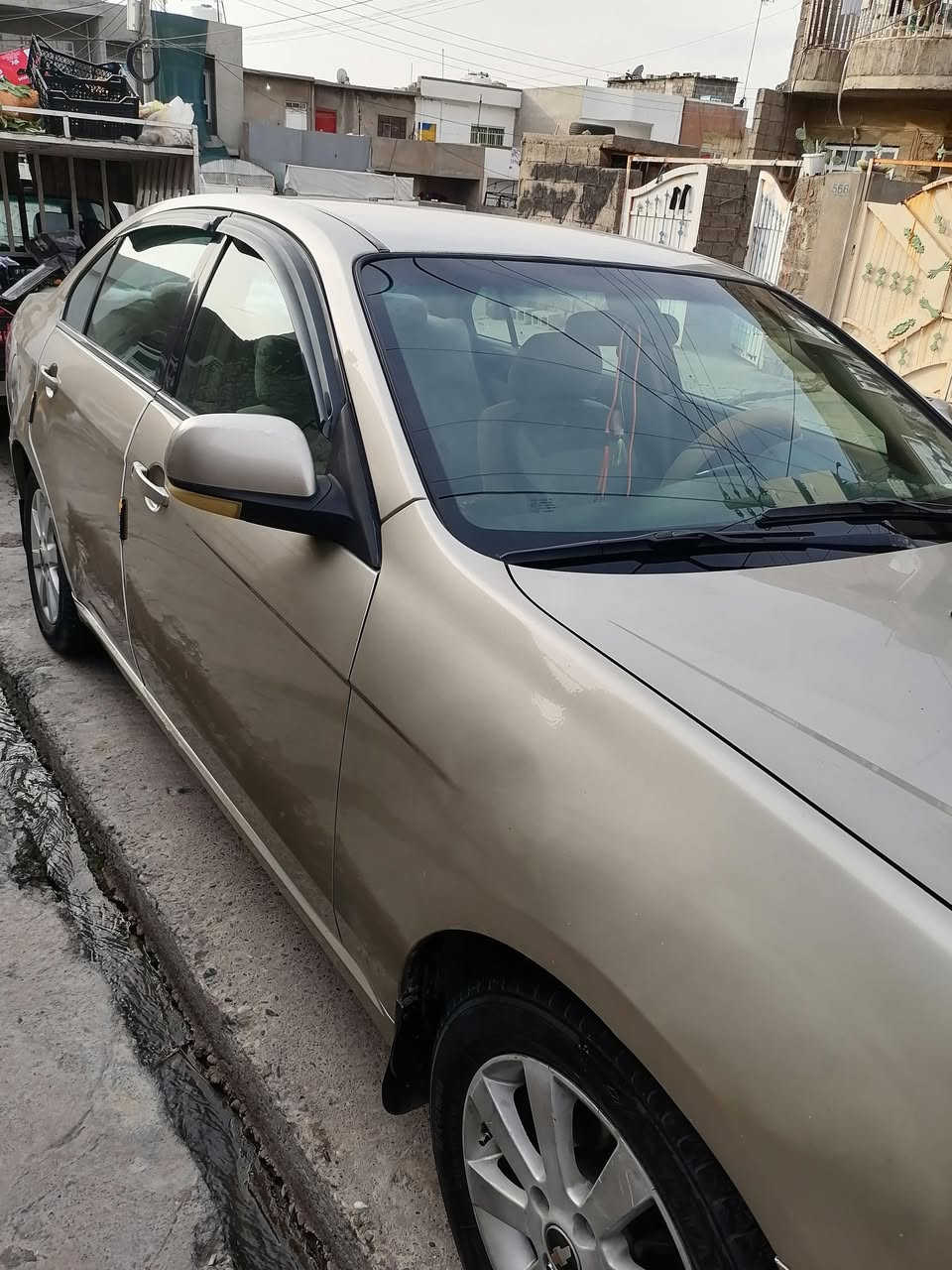 شوفرليت ابيكا للبيع موديل 2009 بيها خمس قطع بخ بدون دواخل كير جديد محرك جديد بس بيها صوت كم شفت انطيك تري على بصرة طخم تايرات جديد سنوية جديد ابيع احزام بدون دواخل بيها منظومة غاز 100 لتر السعر 70 بيها مجال ***********
