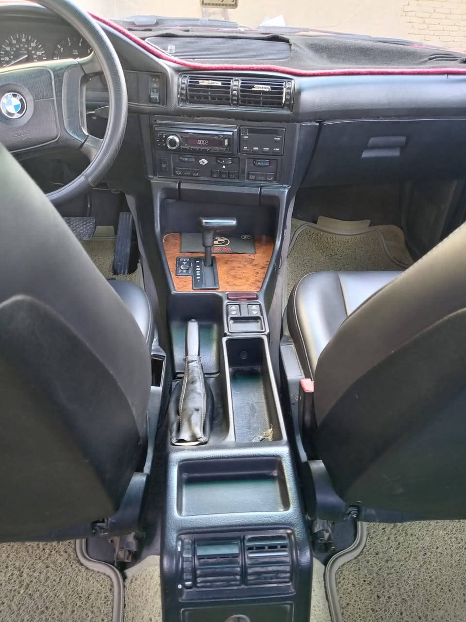 السلام عليكم بي ام ٥٢٠ محرك ٥٢٥ مفتوح تبريد كير اوتو رقم صلاح الدين تحويل من الشرعي مباشر موديل ١٩٩٠ تخم تاير صدرين نضاف محرك كير شرط هزةجديدة مكان السيارة سامراء رقم الهاتف *********** السعر ٤٦ بيها مجال
