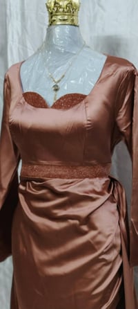 فستان أنيق • قياس ٤٨ • توصيل كل المحافظات