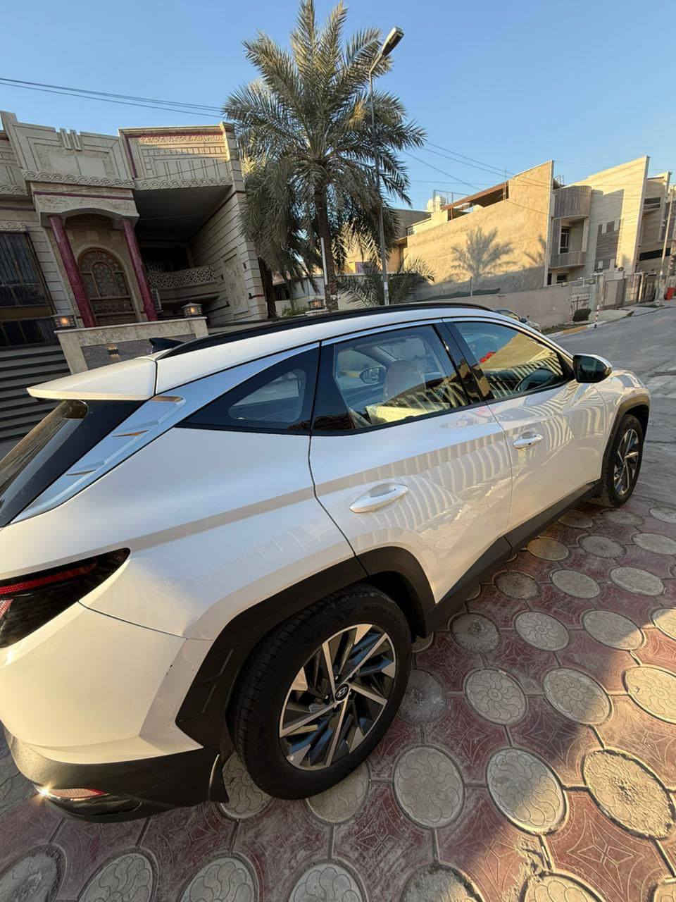 السلام عليكم
للبيع هونداي توكسان 
موديل 2024 فول مواصفات عدا البنراما 
ماشية 34 الف 
مكفولة كفالة عامة من الصبغ
عدا بارد كد اصبعين بقبق الجنطة 
مسويلهة صيانة كاملة دهن وفلاتر  كاملة وتايرات جديدة السيارة مناقصهة اي شي الحمد الله 
رقم اربيل مميز وبأسمي تحويل مباشر 
السعر    ✅ اتصل وتدلل 
للاستفسار 
‏‪0776 587 2579‬‏ اتصال او واتساب 

Auto Park/
اوتو بارك
