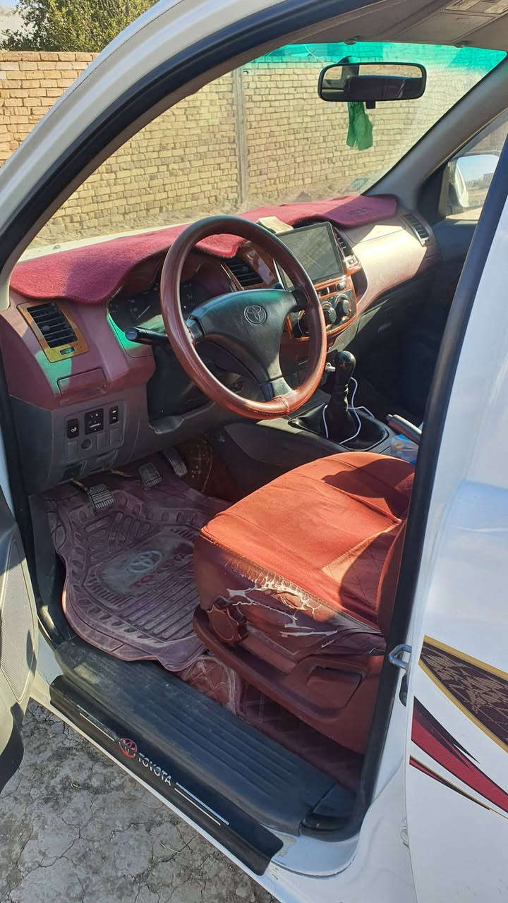 السلام عليكم للبيع بيكم هايلوكس موديل2013 رقم واسط تحويل مباشر مكفوله السعر 180 وبيه  مجال الشراي 
***********
***********
